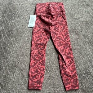NWT Lululemon Wunder Under Size 4 25 inch length